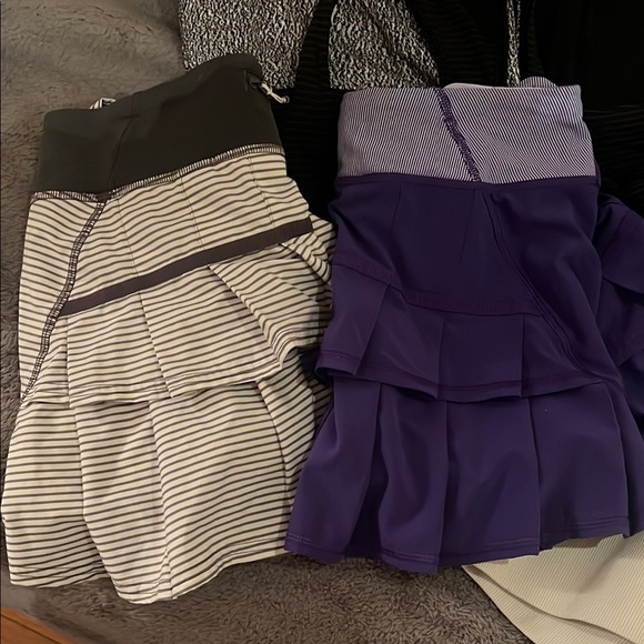 Lululemon Athletica Purple Pleated Button Down Blouse - Picture 2 of 3